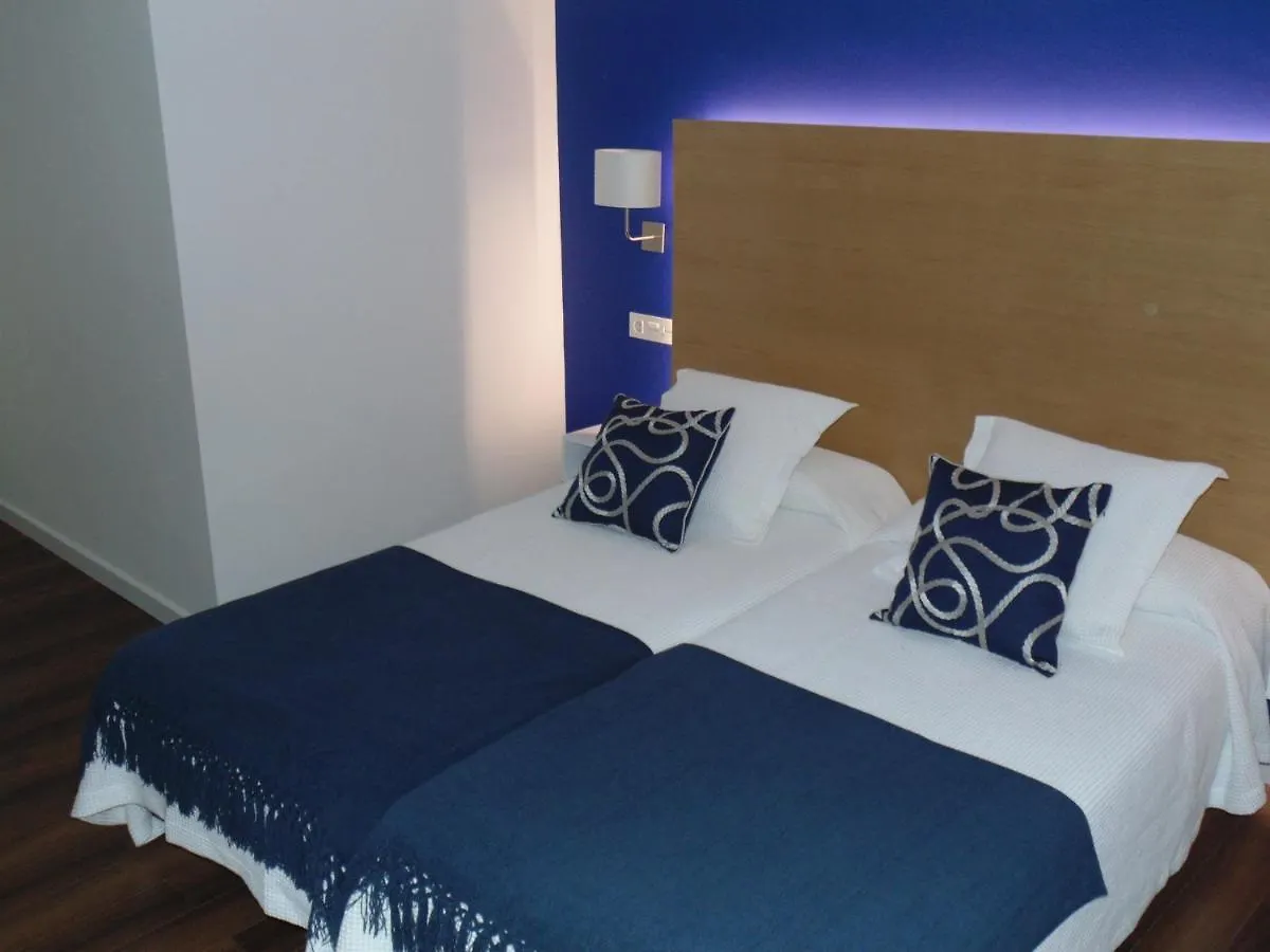 Hotel Llorca Platja de l'Almadrava 2*,