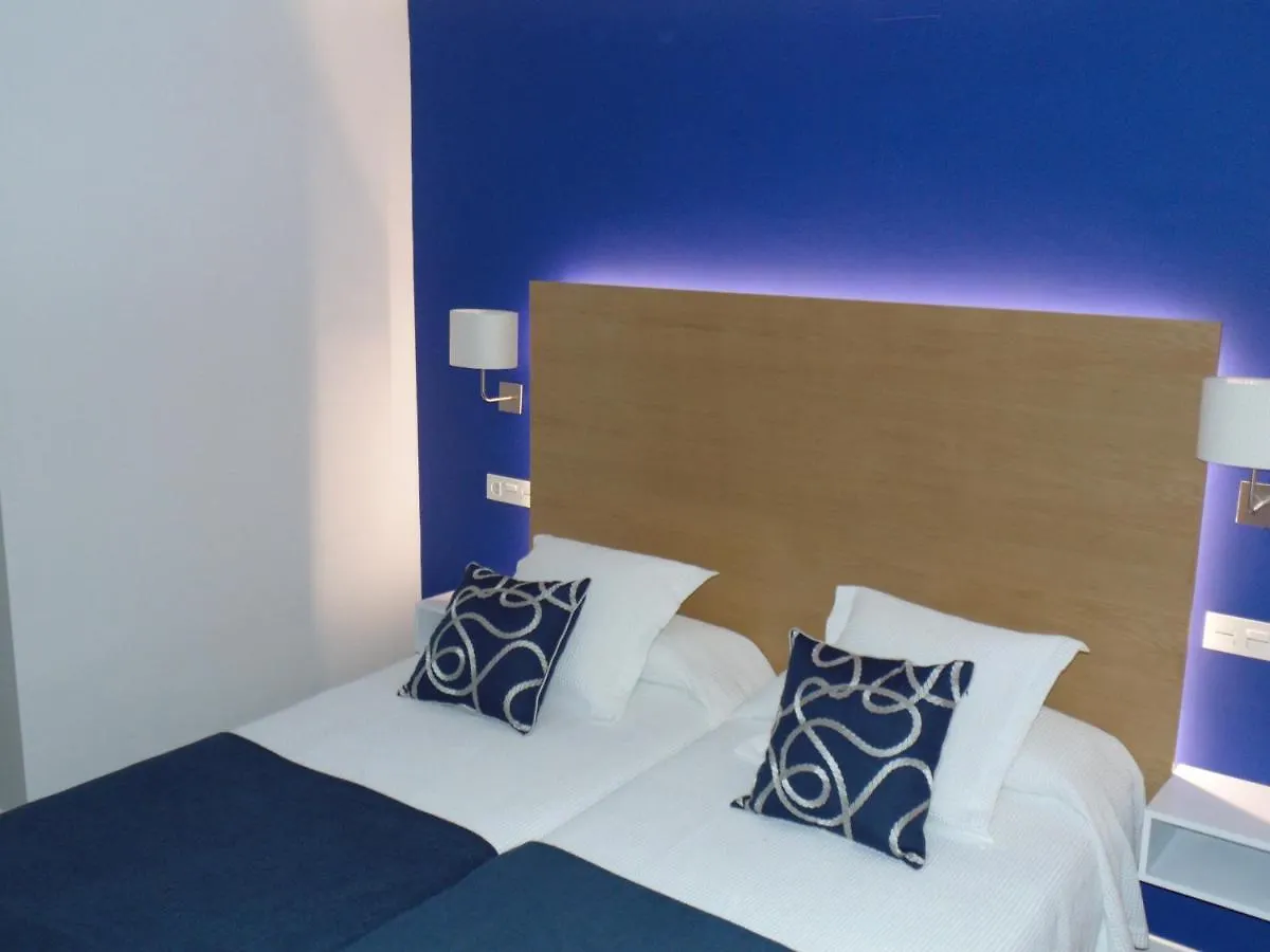 Hotel Llorca Platja de l’Almadrava 2*,