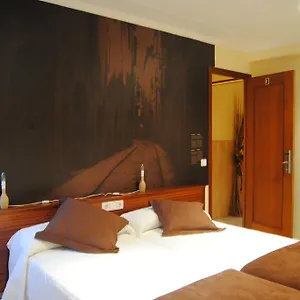 2* Gasthuis Guilleumes Montserrat