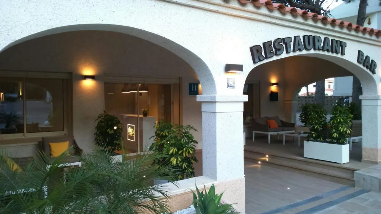 Hotel Llorca Platja de l'Almadrava 2*,