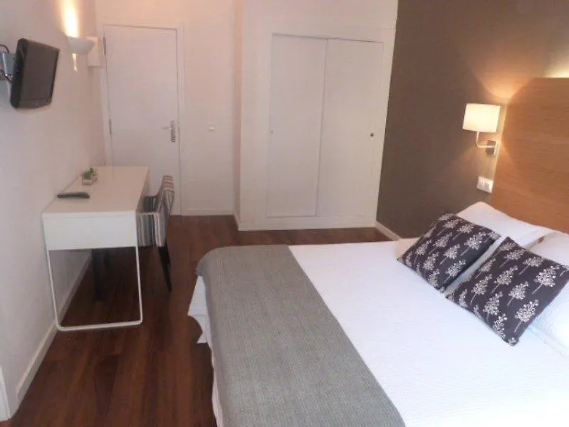 Hotel Llorca Platja de l'Almadrava 2*,